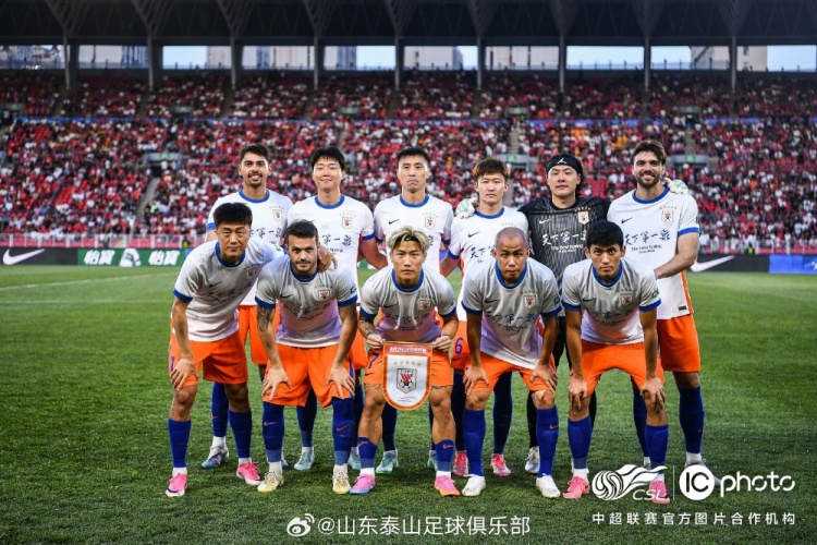 泽卡瓦科双响炮 山东泰山客场5-1大胜辽宁铁人