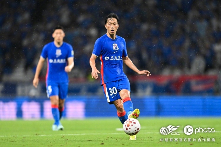 吴曦双响+造点绝杀，申花主场3-2力克浙江