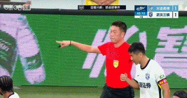 卡迪斯补时造点并主罚命中,三镇客场2-1领先英博 卡迪斯补时造点并主罚命中,三镇客场2-1领先英博