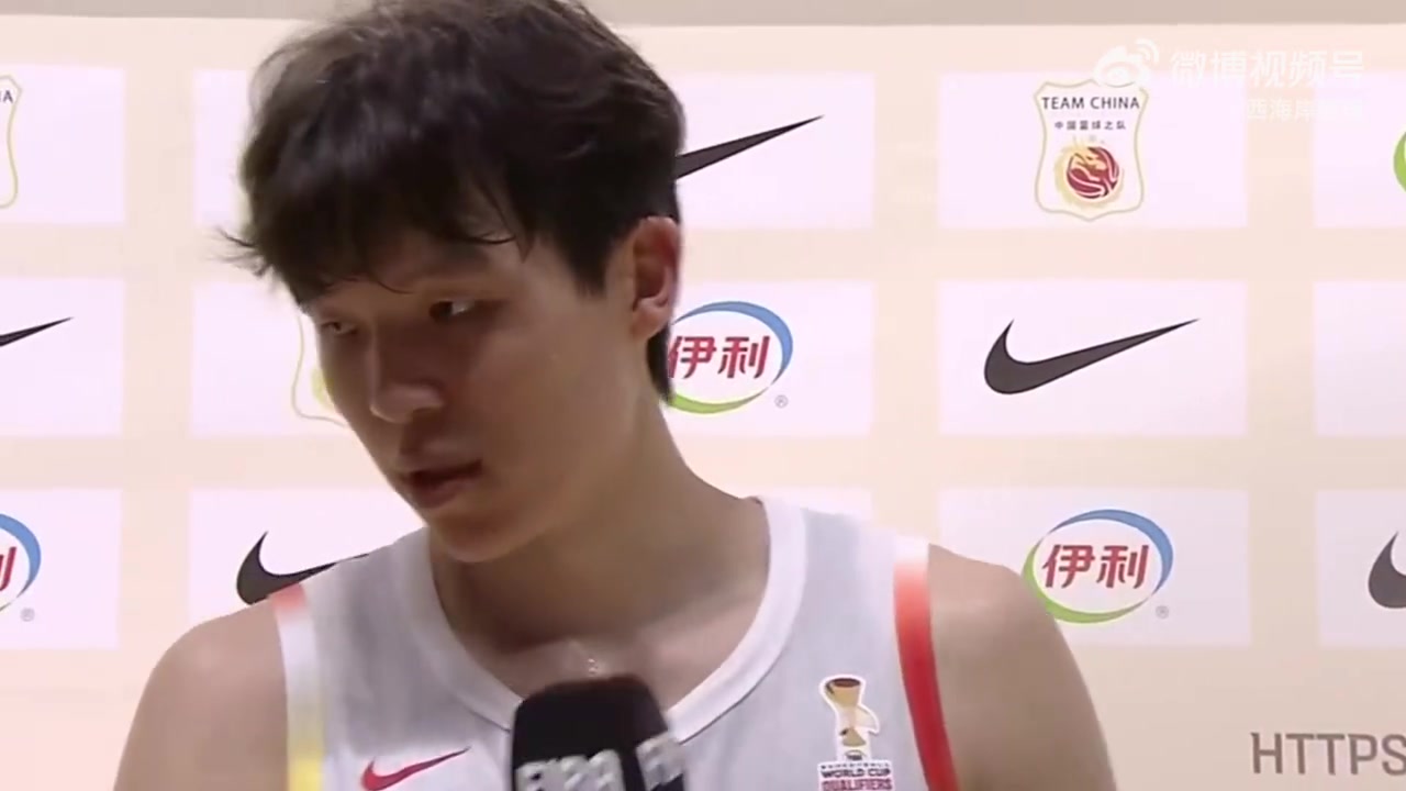 杨瀚森17分钟10+5,直言对下一轮百分百信心