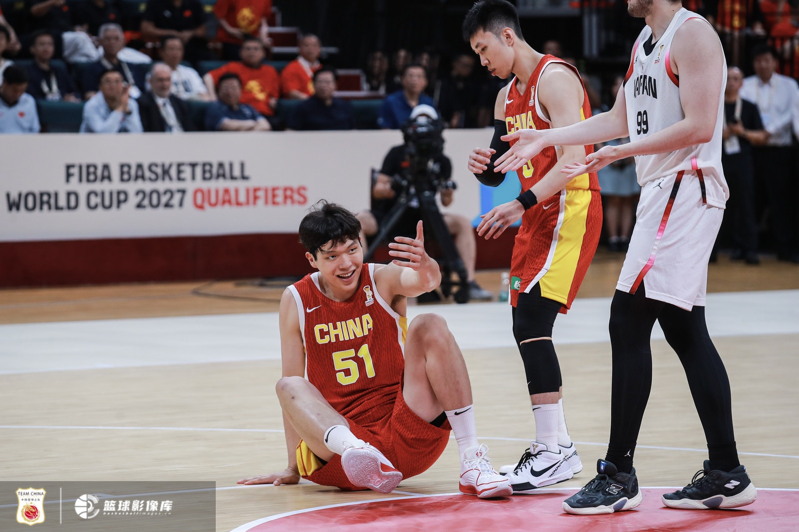 惨败日本19分 中国男篮陷入线性下滑 姚明式天才成唯一解药