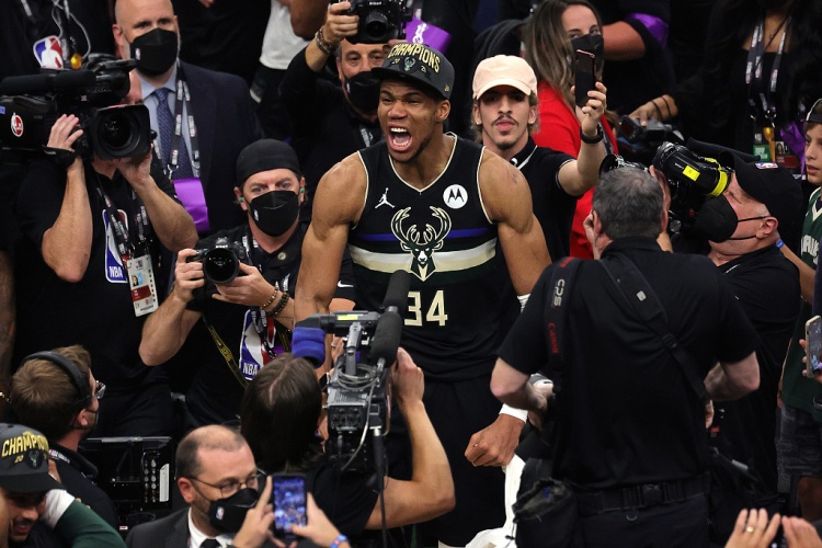 布伦森ESPY三奖加冕,NBA球员11次获最佳男运动员 布伦森ESPY三奖加冕,NBA球员11次获最佳男运动员