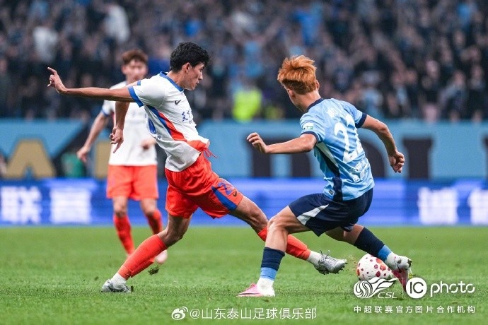 客场1:3不敌大连英博,山东泰山连胜遭终结 客场1:3不敌大连英博,山东泰山连胜遭终结
