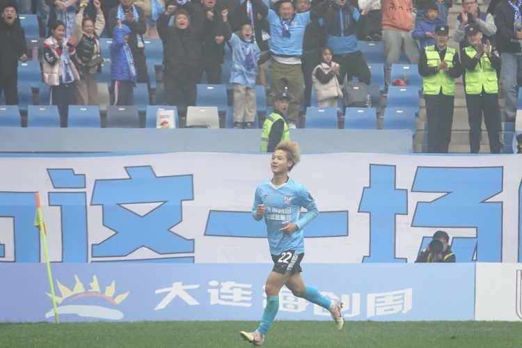 毛伟杰百场里程碑:感谢大连、李导与家人