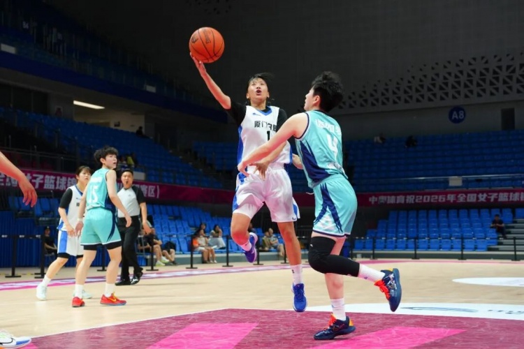 厦门银行83-58大胜福建金篮 收官战三人合砍58分 厦门银行83-58大胜福建金篮 收官战三人合砍58分