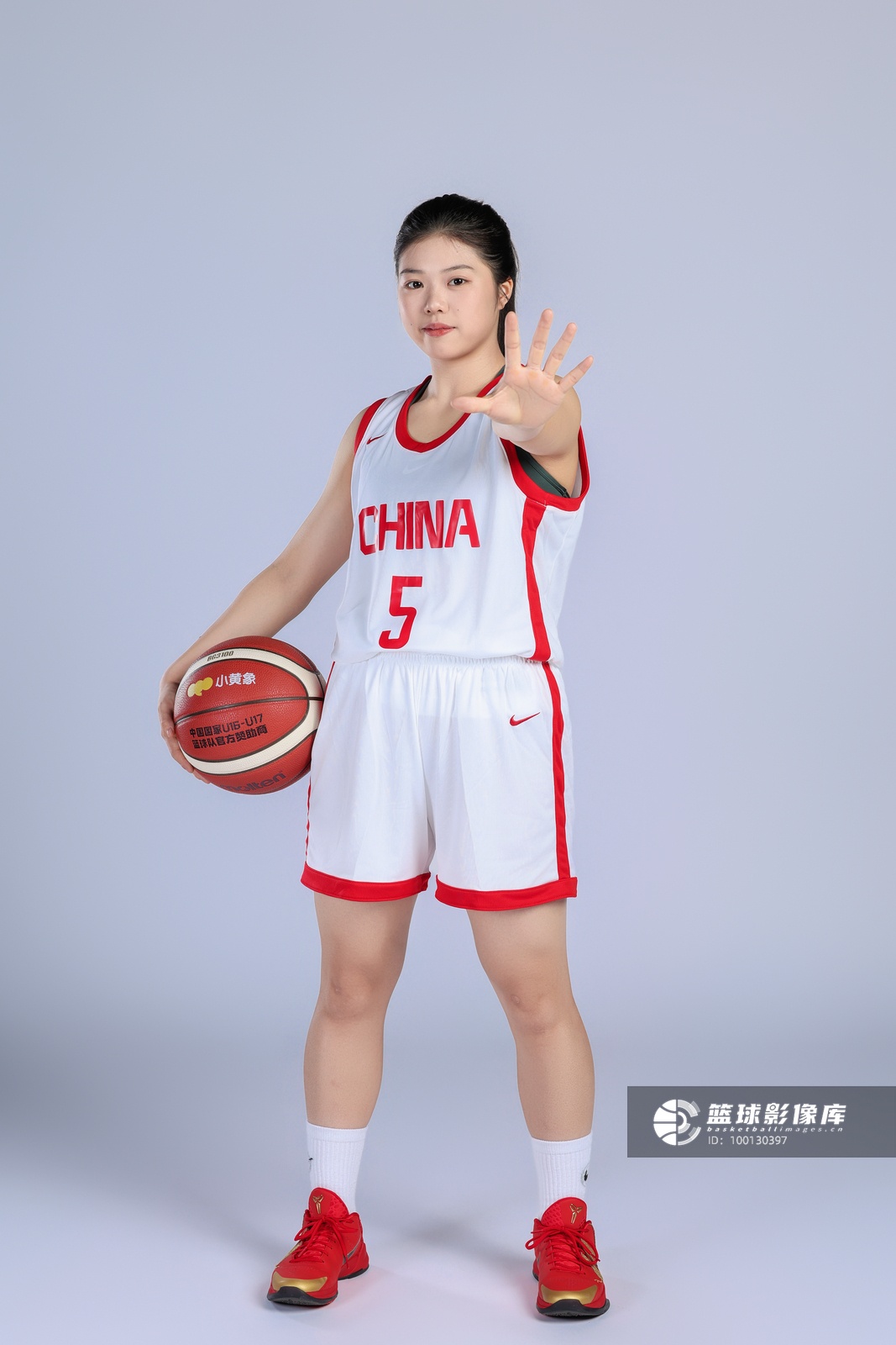 李沅珊场均20.3分斩获U17女篮世界杯得分王 孙璇6.7助攻夺助攻王