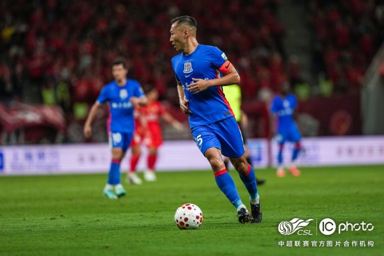 莱昂纳多闪击李新翔破门 上海海港2-0力克申花德比