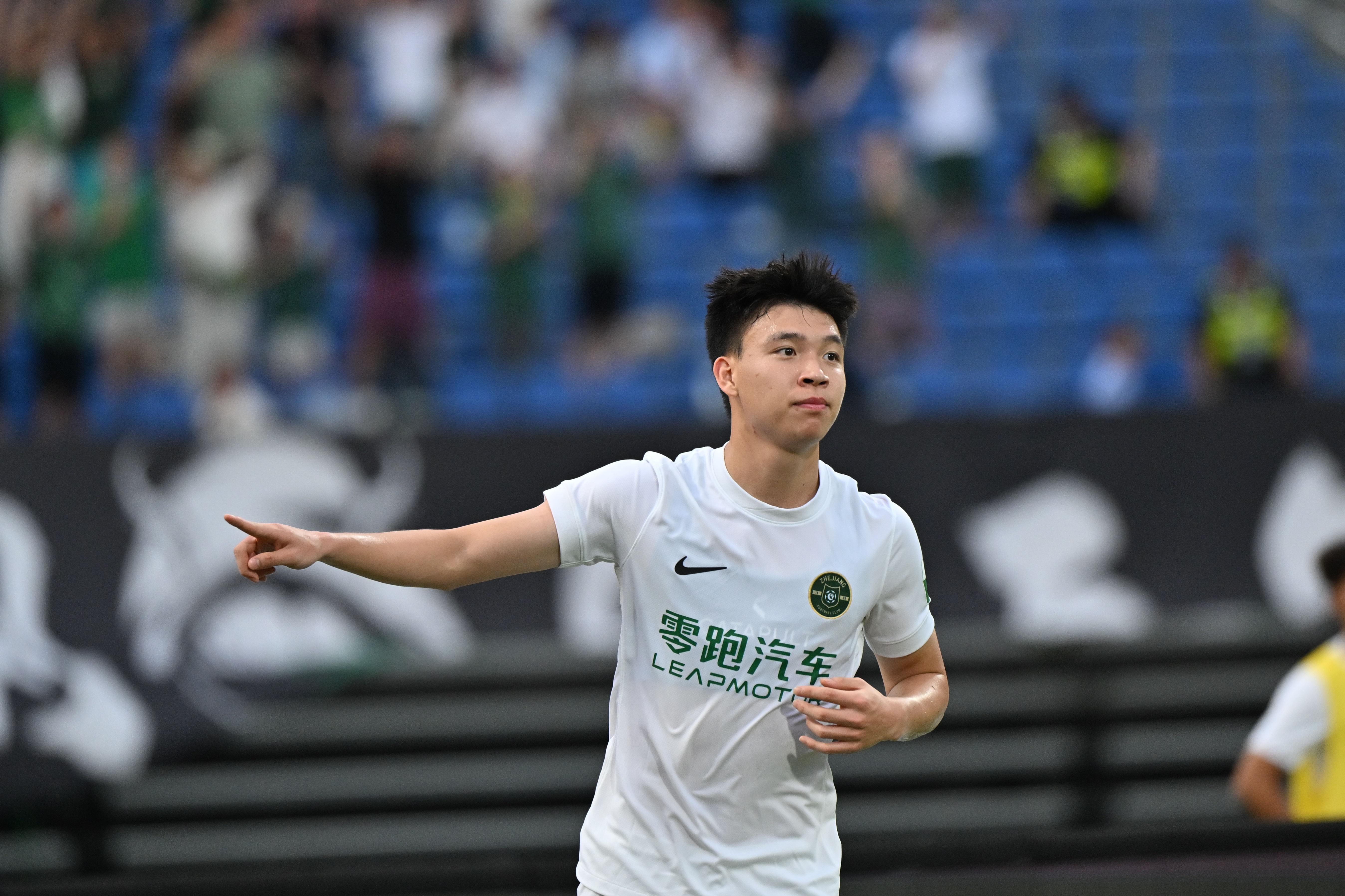 浙江主帅罗斯:王钰栋具备顶级锋线天赋,不会将其锁死在固定区域