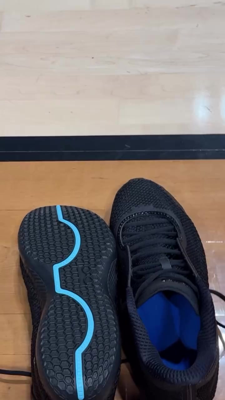 詹姆斯上脚LeBron 24训练 第24代勒布朗正代确认已在路上