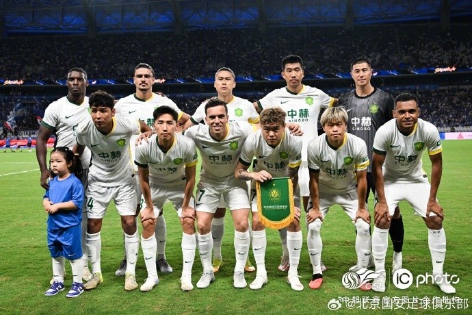 北京国安客场3-0完胜上海申花 侯森多次扑救