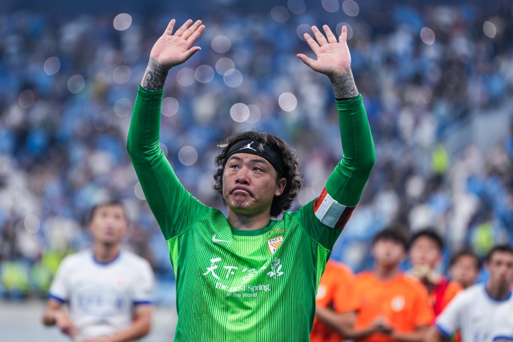 王大雷自曝伤情回击质疑 泰山续约选项成冬歇期悬念