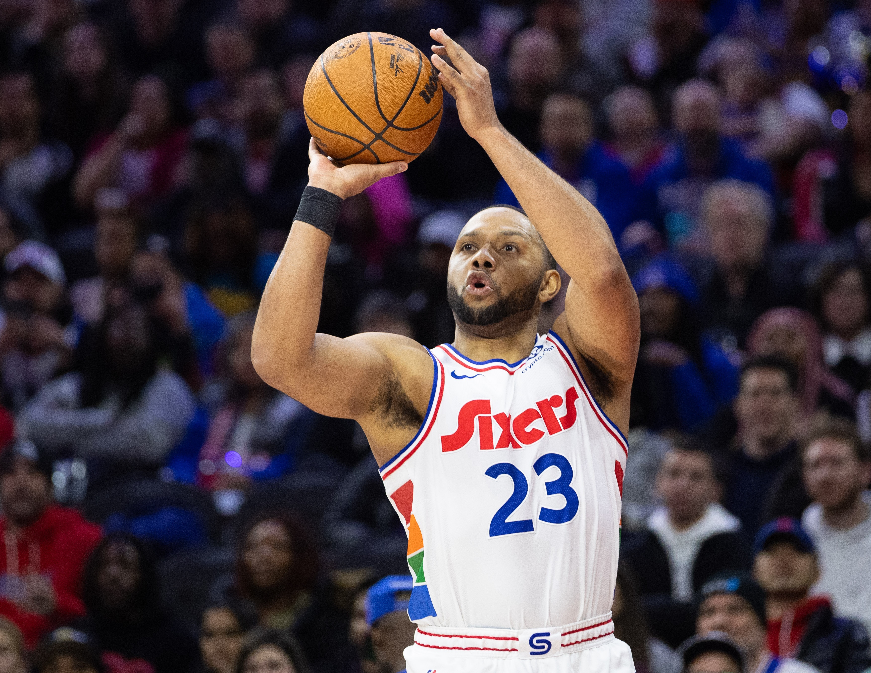 记者：埃里克·戈登即将宣布退役 结束18年NBA生涯