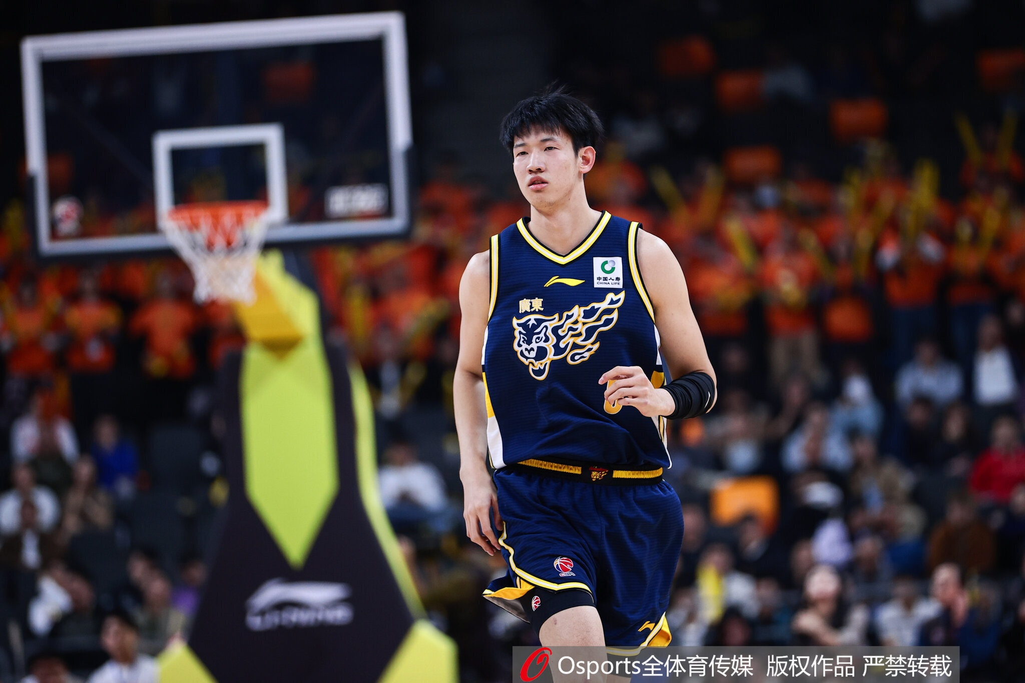 广东新增注册4人：黄明依B类合同续约3年 徐昕目前状态为租借广州