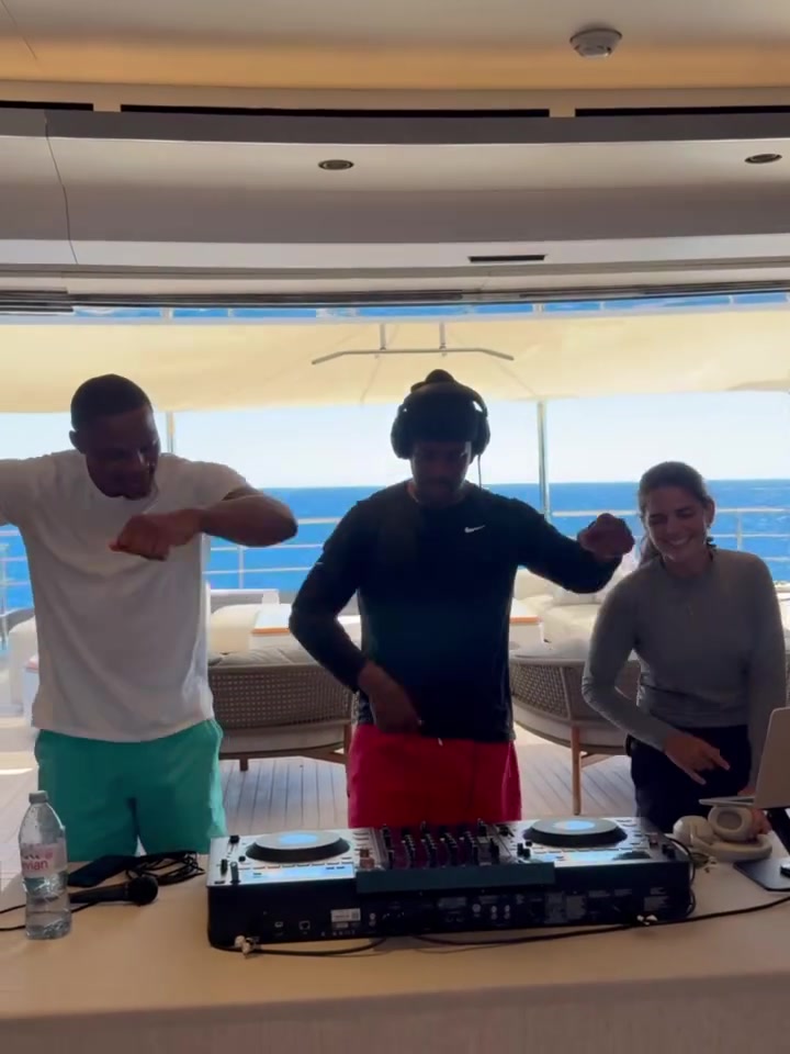 SGA：网球打爆你！保罗秀与威少退休生活：DJ&伴舞+合练网球+空接