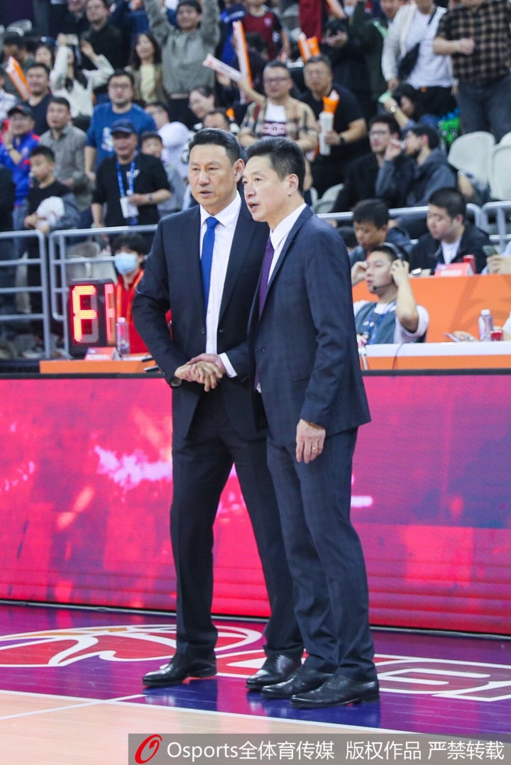 京媒：李楠着力提速追求跑轰打法&首钢夏联主要考察轮换球员