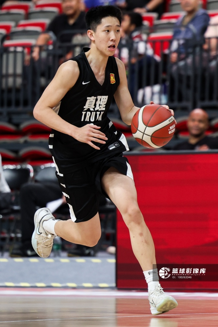 当驴使！媒体人吐槽：张宇辰这都打的啥比赛 他可就要去美高了